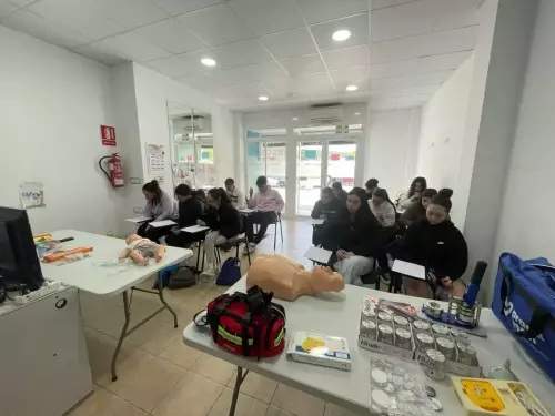 Curso Universitario de Especialización en Monitor de Ocio y Tiempo Libre (SEMIPRESENCIAL) 1