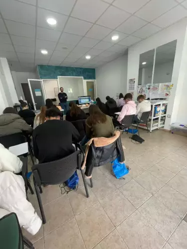 Curso Universitario de Especialización en Monitor de Ocio y Tiempo Libre (SEMIPRESENCIAL) 2